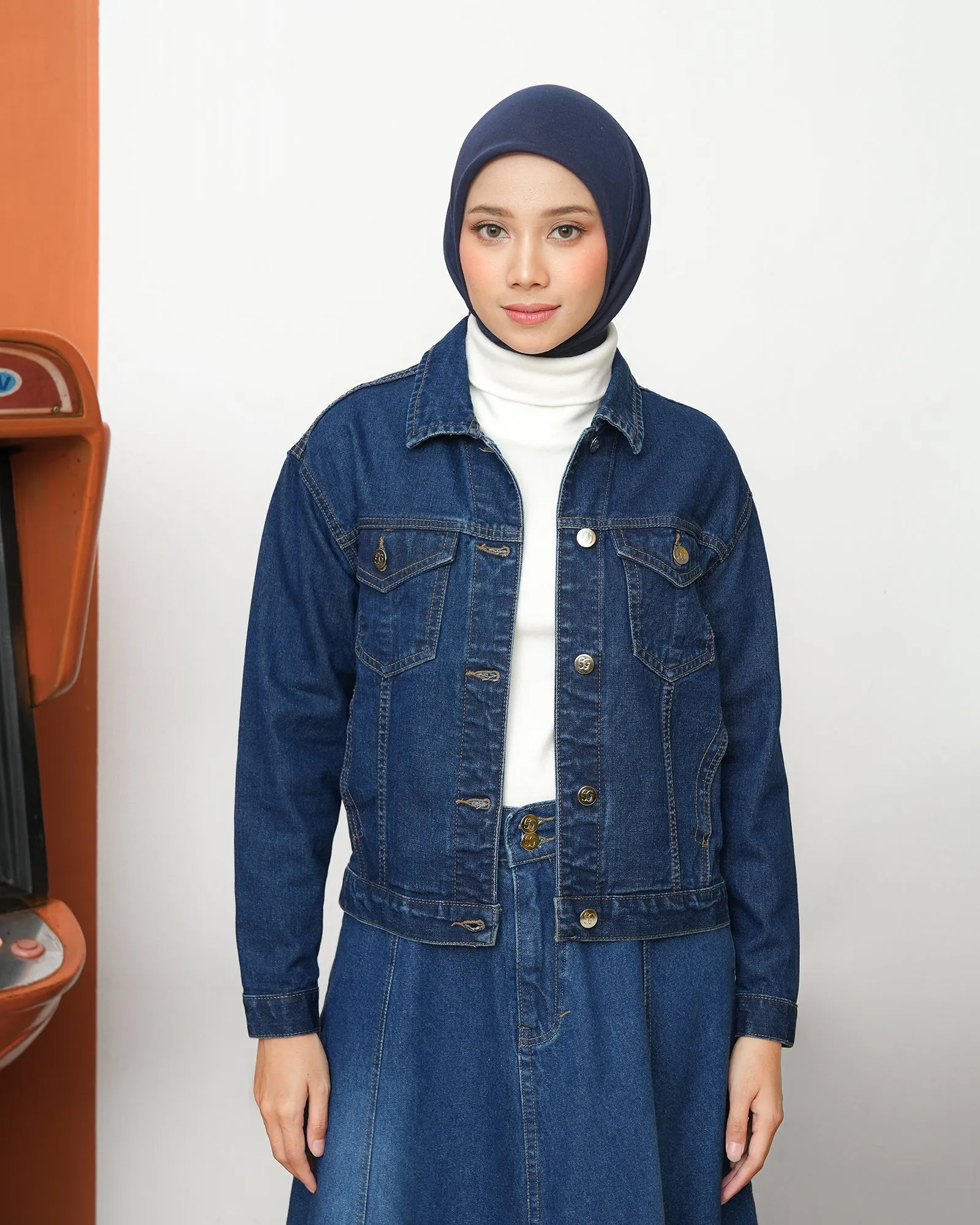 GENIRA DENIM CROP JACKET