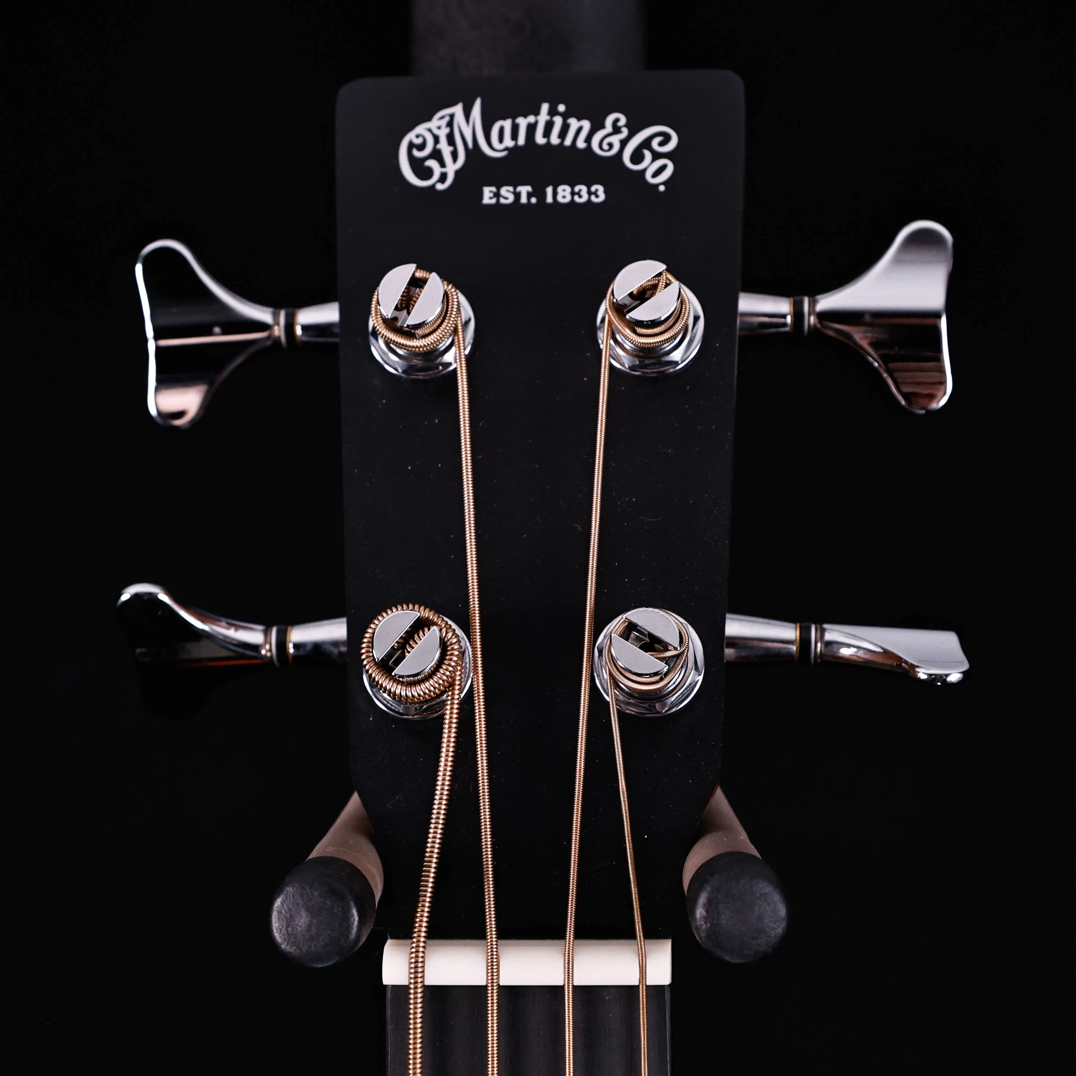 Martin D Jr-10E Bass, Satin 4lbs 1.6oz